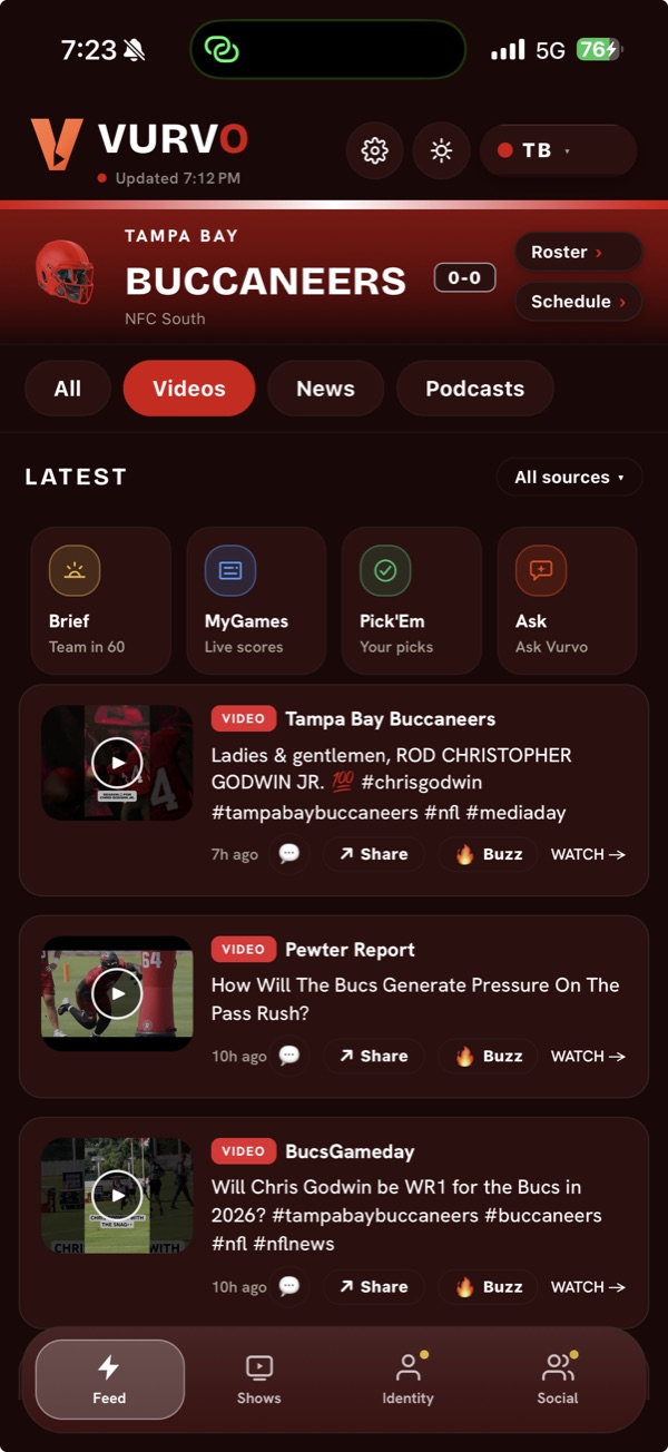 O app Vurvo mostrando o feed dos Tampa Bay Buccaneers: a faixa do time, os filtros e os vídeos mais recentes